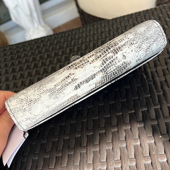 C KURT GEIGER NWT Kensington wallet clutch on chain white lizard print - Picture 8 of 17